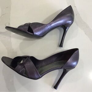 BCBG Metallic Purple D’Orsay Heels